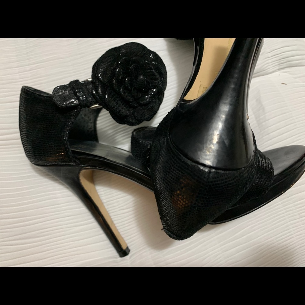 Shoes - Picture 3 of 16